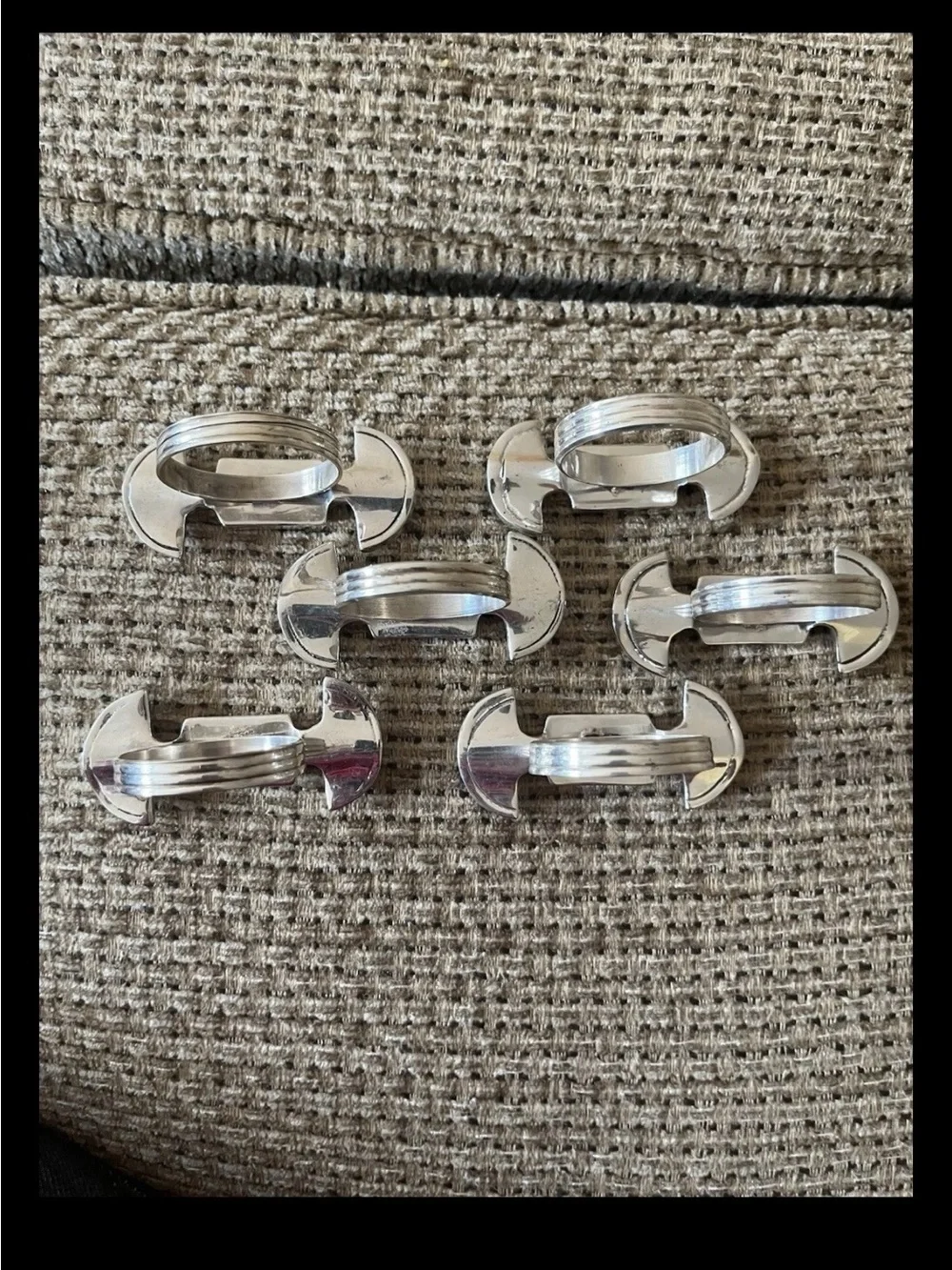 Pier 1 Shiny Silver Color Napkin Rings Set of 6 Unique Shape